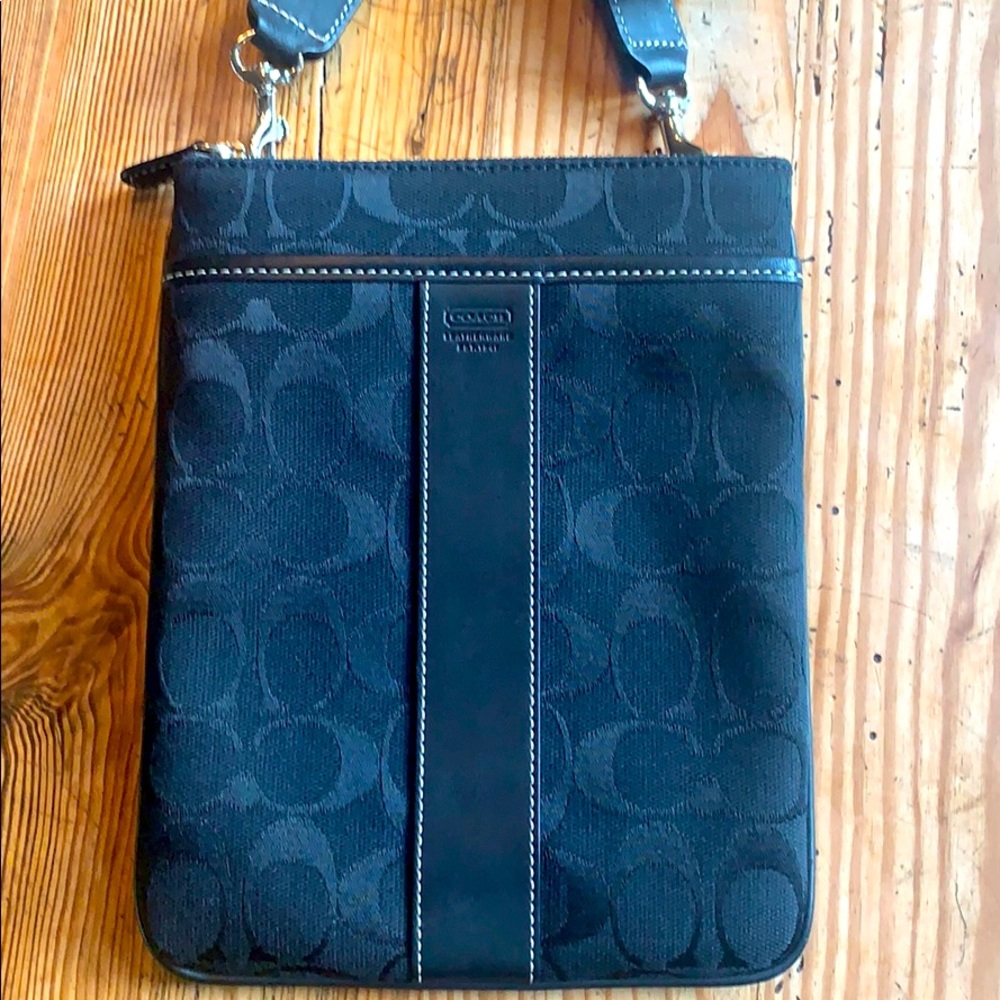 Pristine coach crossbody purse!